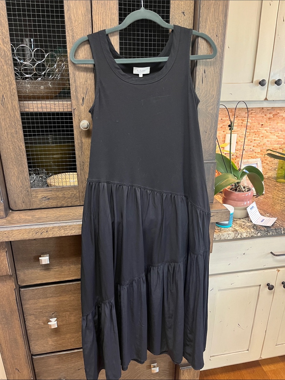 Bohme boutique, black pullover, maxi dress size small